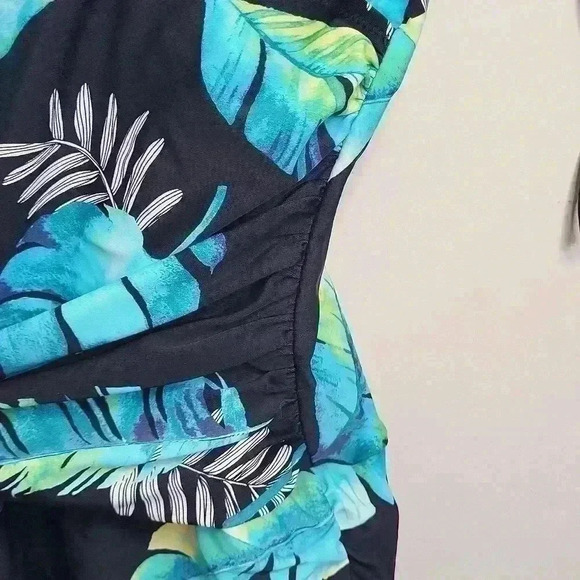 Mazu Swim Leaf Ruched Tummy Control Swim Dress Size Medium - Picture 5 of 12